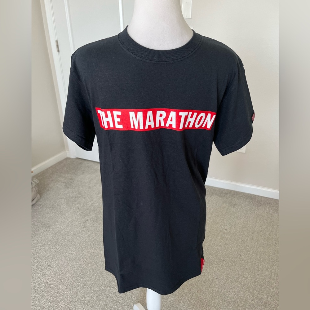 NWT The Marathon Black Graphic T-shirt Size Small